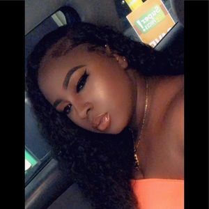 Meet your Posher, Jasmine